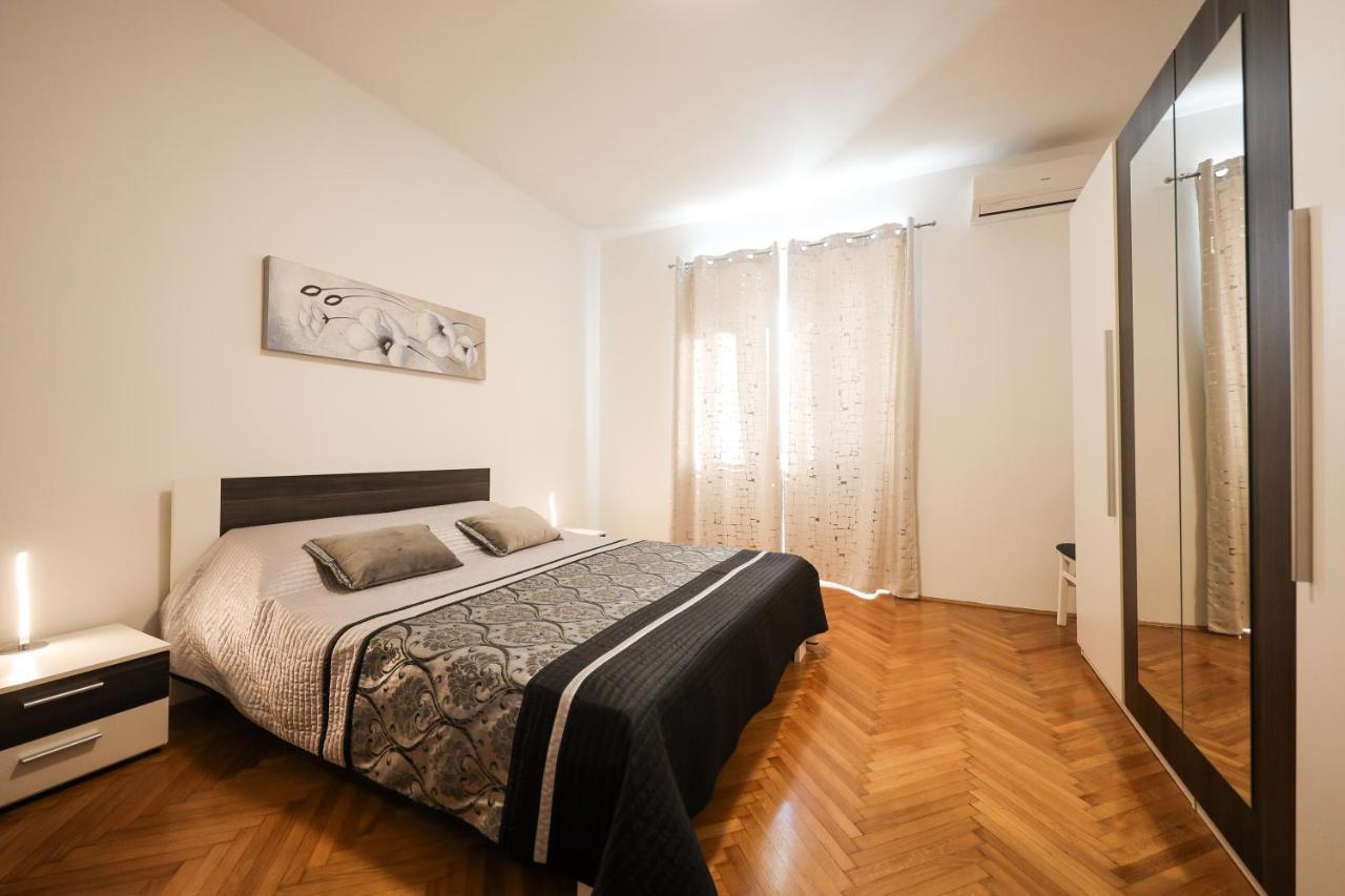 Ferienwohnung Zara City Center Exterior foto