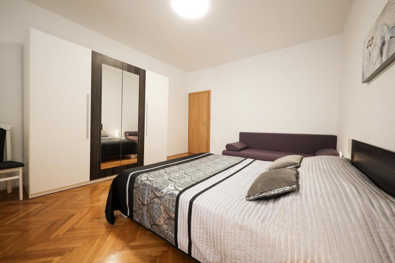 Ferienwohnung Zara City Center Exterior foto